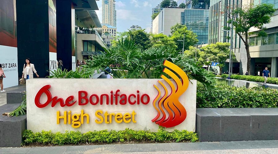 one bonifacio high street